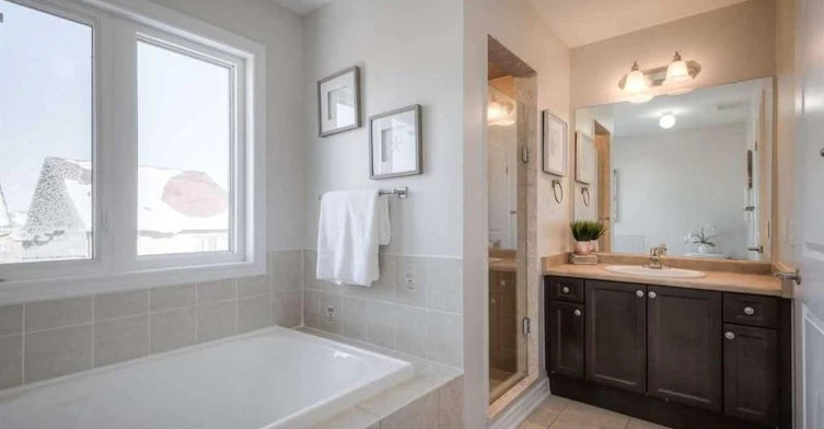 77 Reynolds Crescent, Aurora, ON, L4G 0J1 - 6