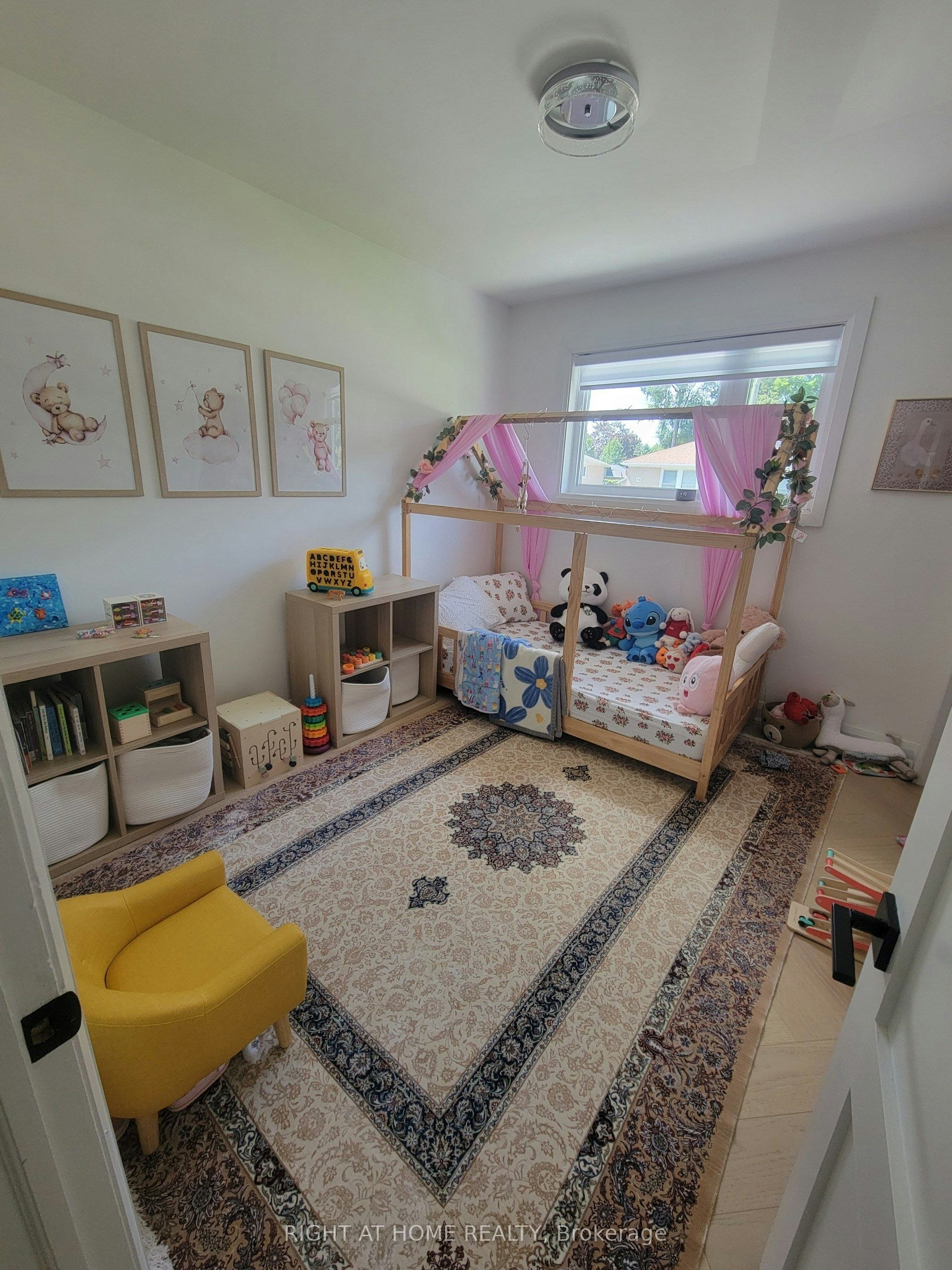 (Main Floor)-1 Huron Court, Aurora, ON, L4G 2X7 - 9