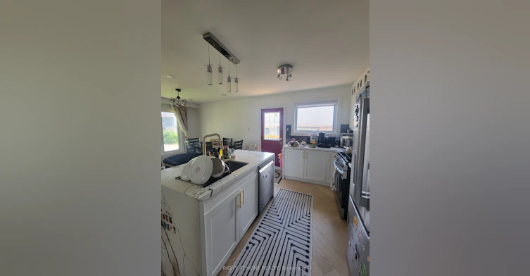 (Main Floor)-1 Huron Court, Aurora, ON, L4G 2X7 - 5