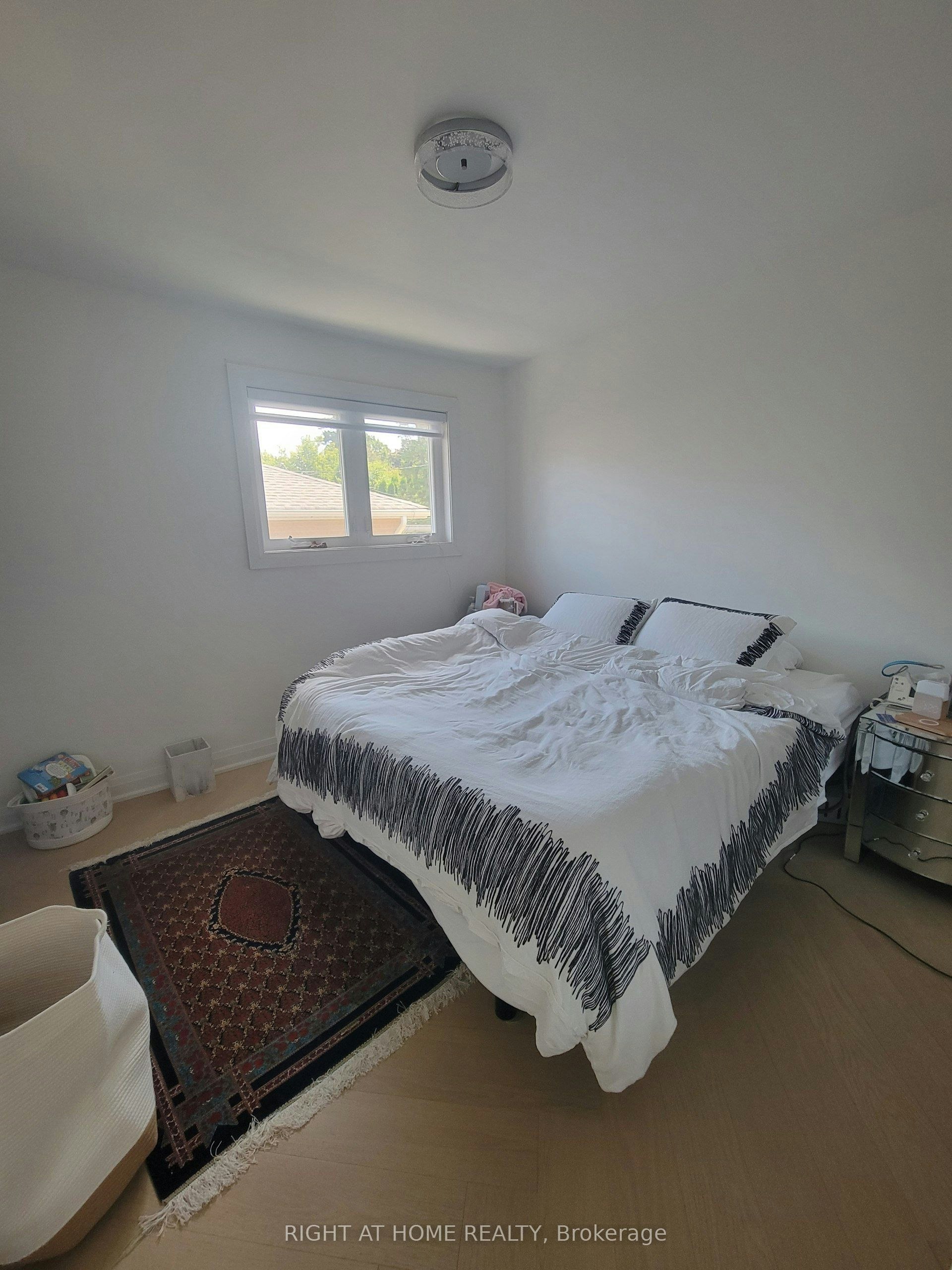 (Main Floor)-1 Huron Court, Aurora, ON, L4G 2X7 - 7
