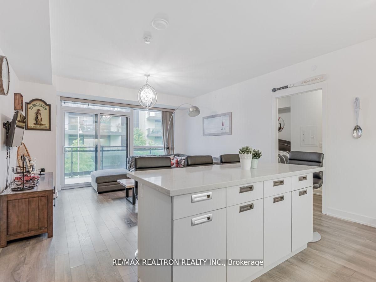 C210-301 Sea Ray Avenue, Innisfil, ON, L9S 0L8 - 11