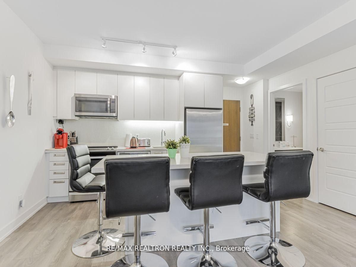 C210-301 Sea Ray Avenue, Innisfil, ON, L9S 0L8 - 9