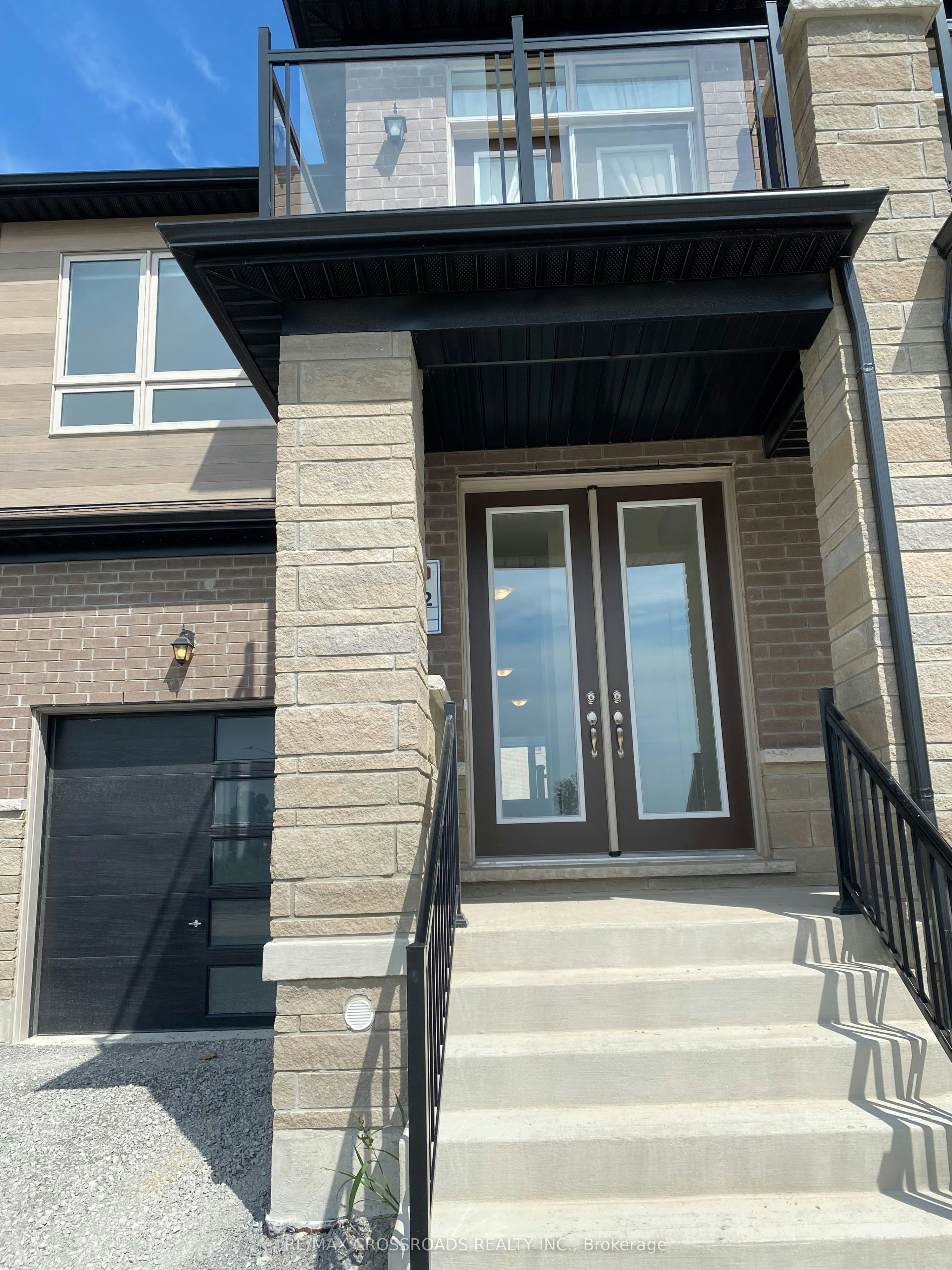 4 Kamper Avenue, Richmond Hill, ON, L4E 1M4