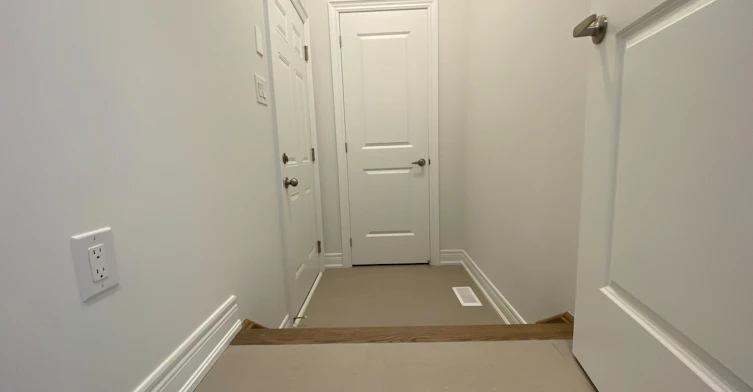 4 Kamper Avenue, Richmond Hill, ON, L4E 1M4 - 4