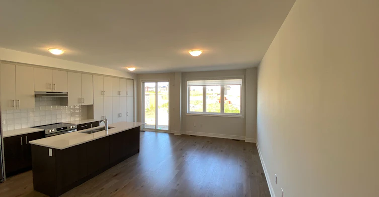 4 Kamper Avenue, Richmond Hill, ON, L4E 1M4 - 5