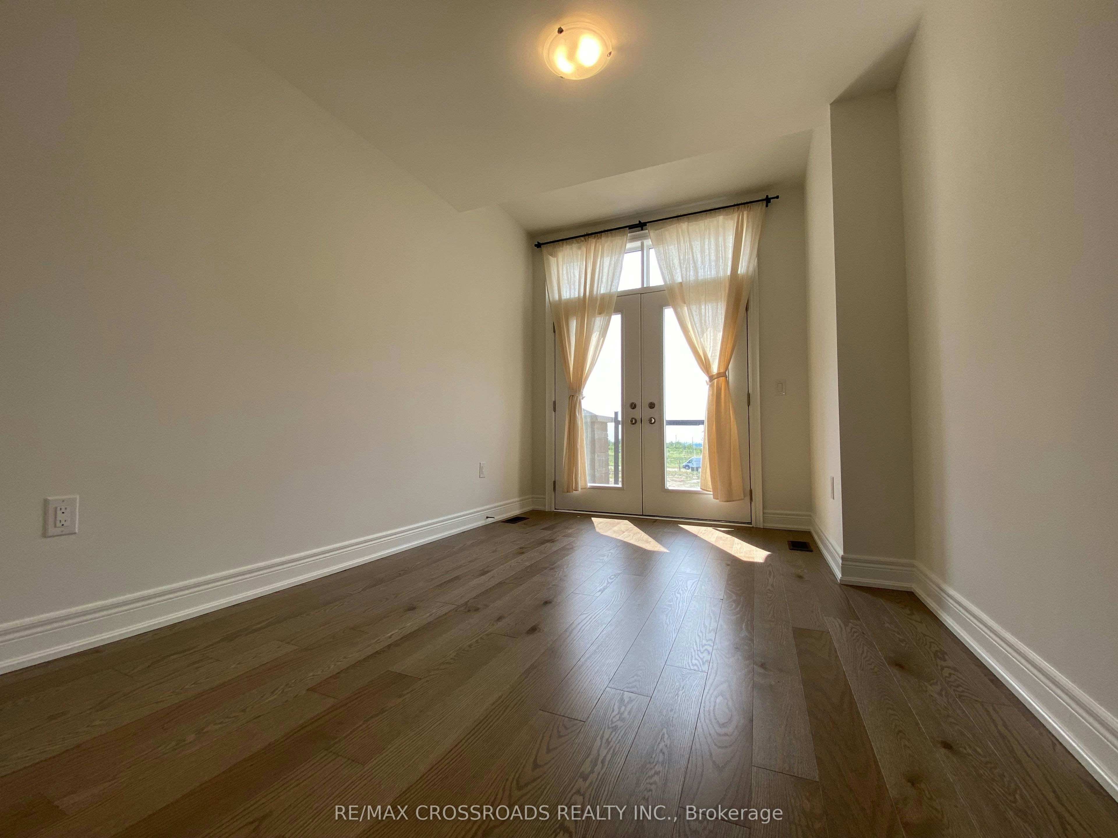 4 Kamper Avenue, Richmond Hill, ON, L4E 1M4 - 21