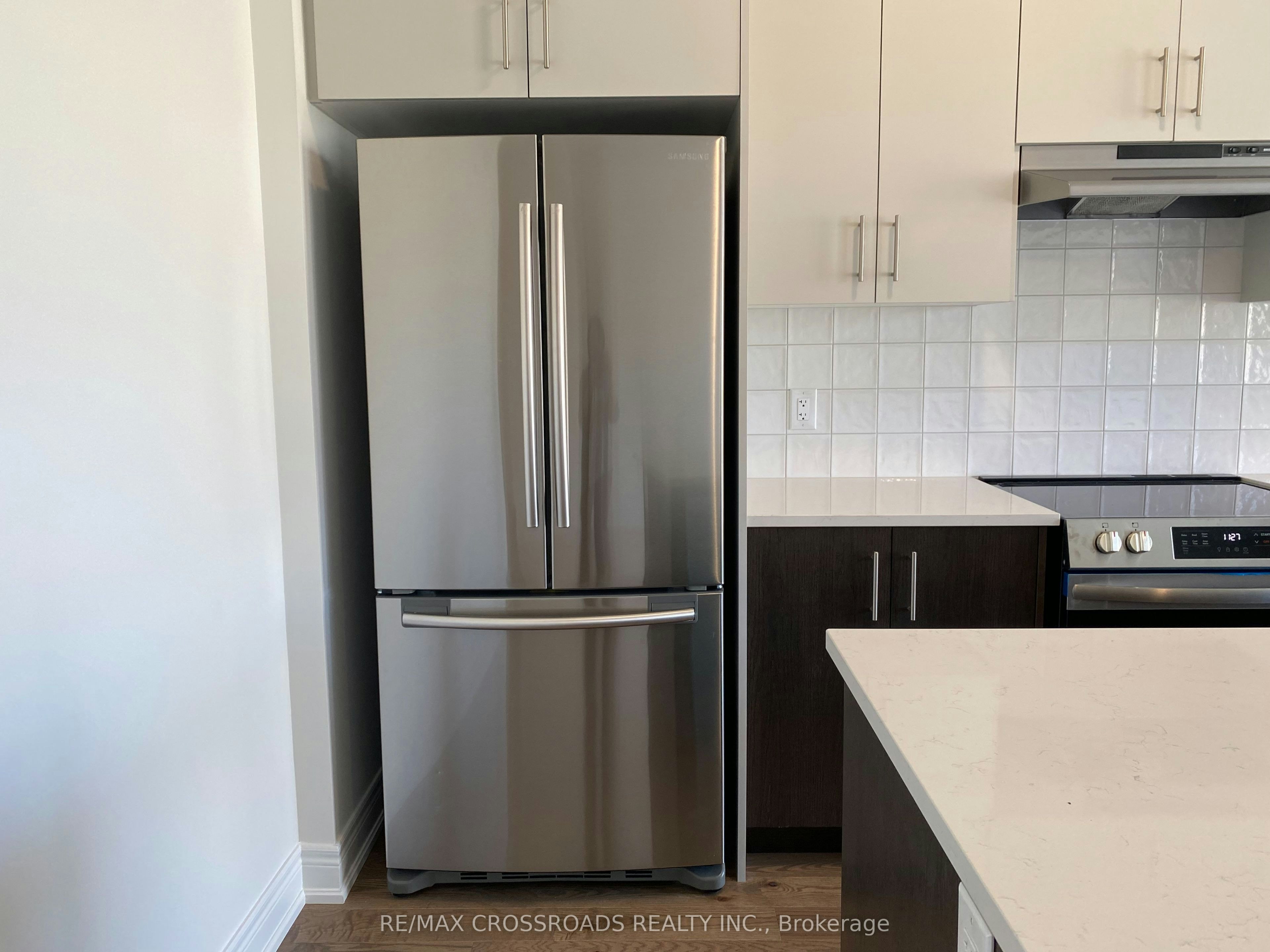 4 Kamper Avenue, Richmond Hill, ON, L4E 1M4 - 16
