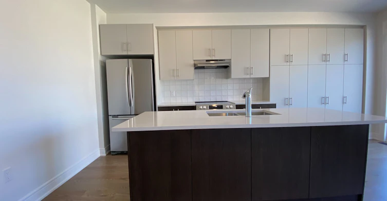 4 Kamper Avenue, Richmond Hill, ON, L4E 1M4 - 11