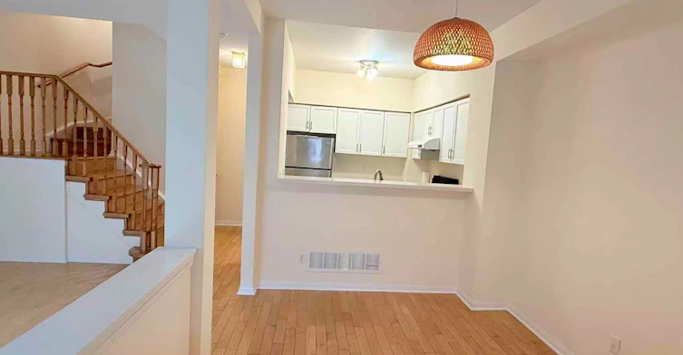 20-8 Cox Boulevard, Markham, ON, L3R 4G1 - 4