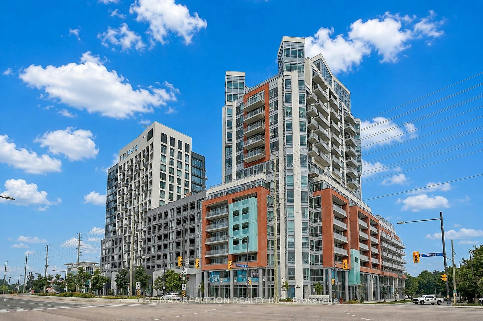 426-8888 Yonge Street, Richmond Hill, ON, L4C 5V6