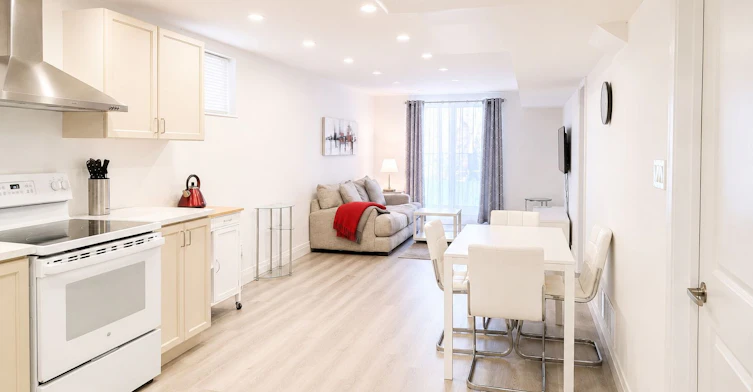 BSM-95 Maplegrove Avenue, Bradford West Gwillimbury, ON, L3Z 1R9 - 4