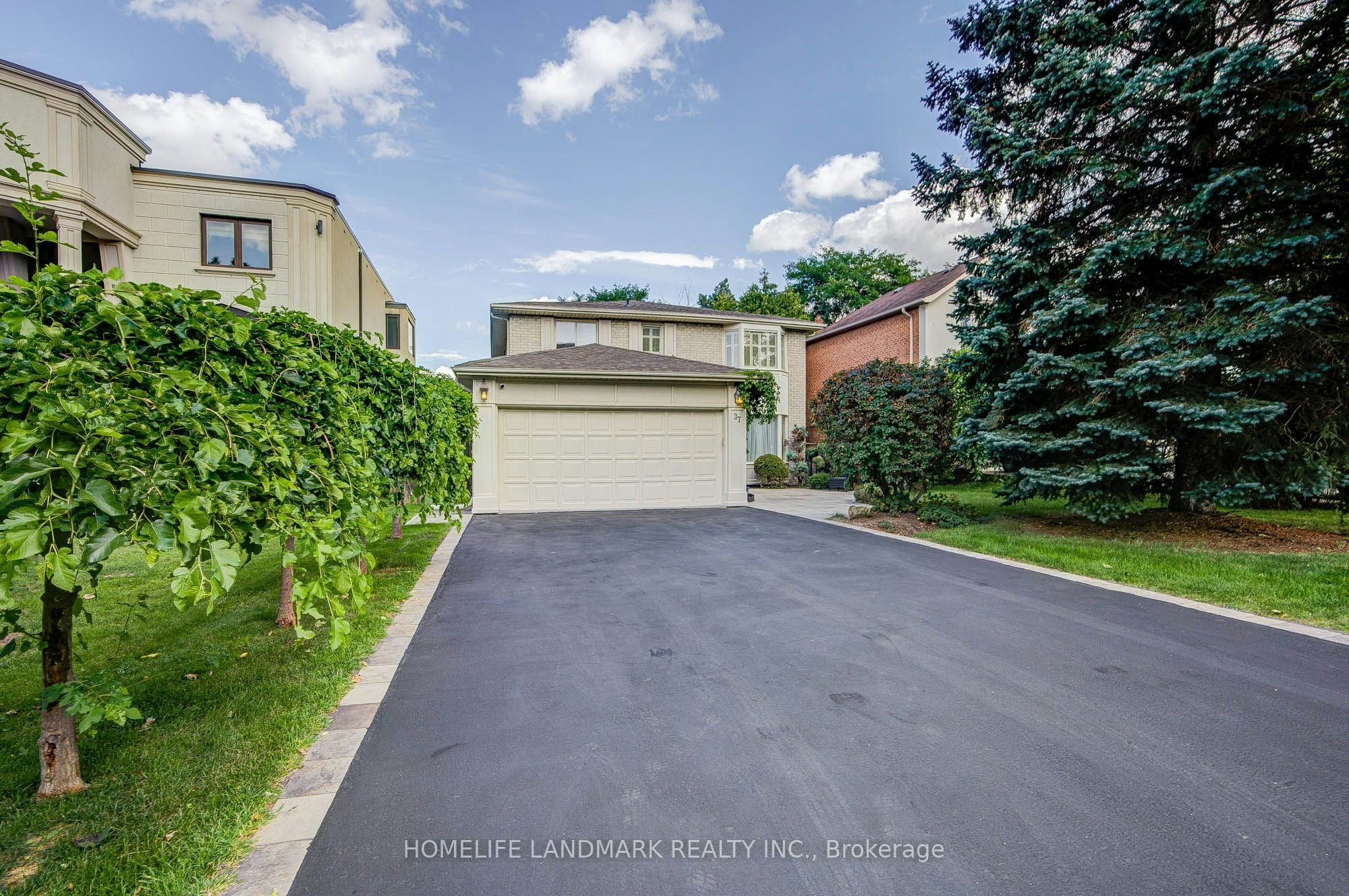 37 Maimonides Court, Vaughan, ON, L4J 4X8