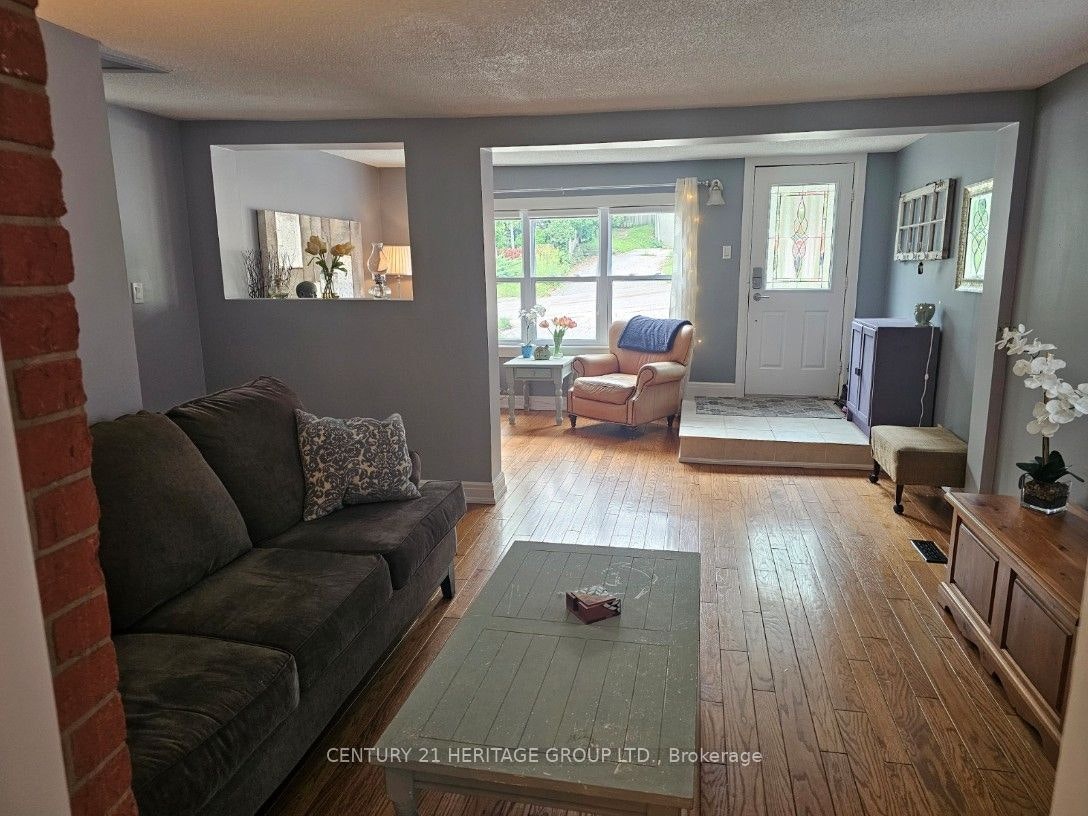 47 Denne Boulevard, Newmarket, ON, L3Y 4H5 - 6