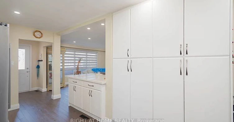 304 Roywood Crescent, Newmarket, ON, L3Y 1A5 - 5