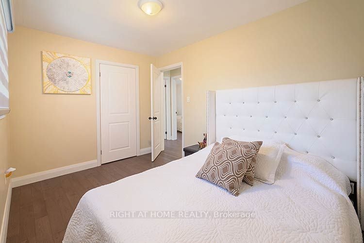 304 Roywood Crescent, Newmarket, ON, L3Y 1A5 - 7