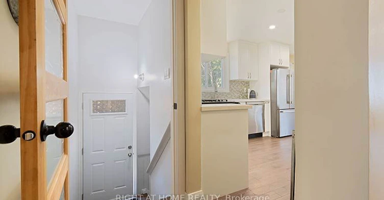 304 Roywood Crescent, Newmarket, ON, L3Y 1A5 - 10