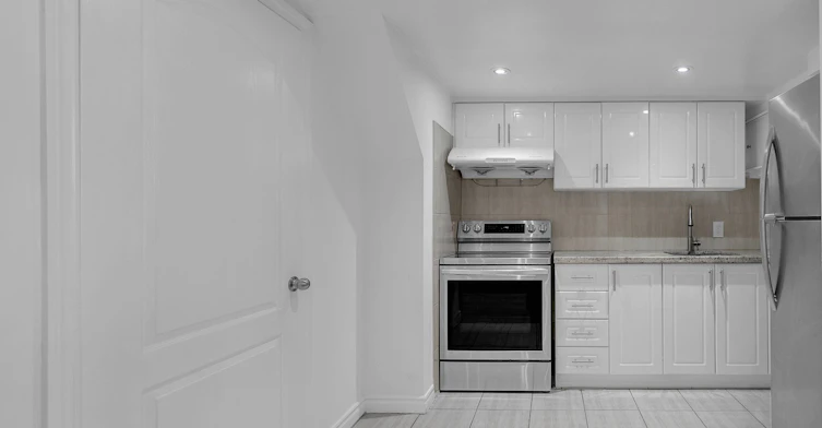303 Blue Grass Boulevard, Richmond Hill, ON, L4C 3H3 - 10