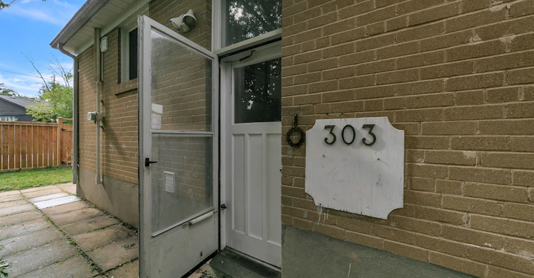 303 Blue Grass Boulevard, Richmond Hill, ON, L4C 3H3 - 6