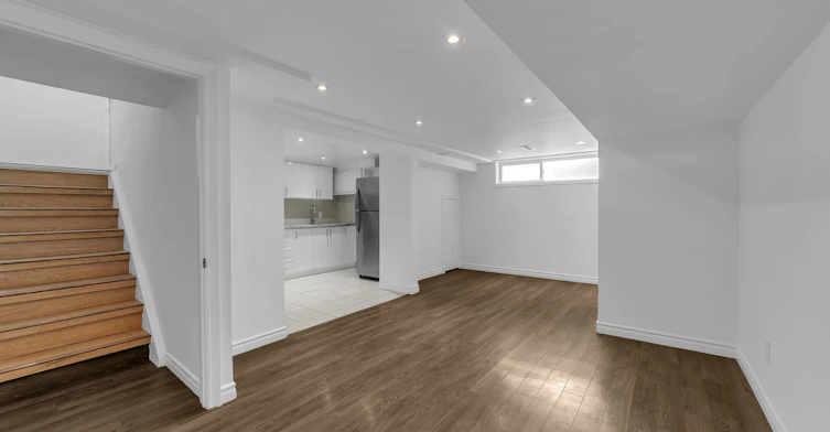 303 Blue Grass Boulevard, Richmond Hill, ON, L4C 3H3 - 8
