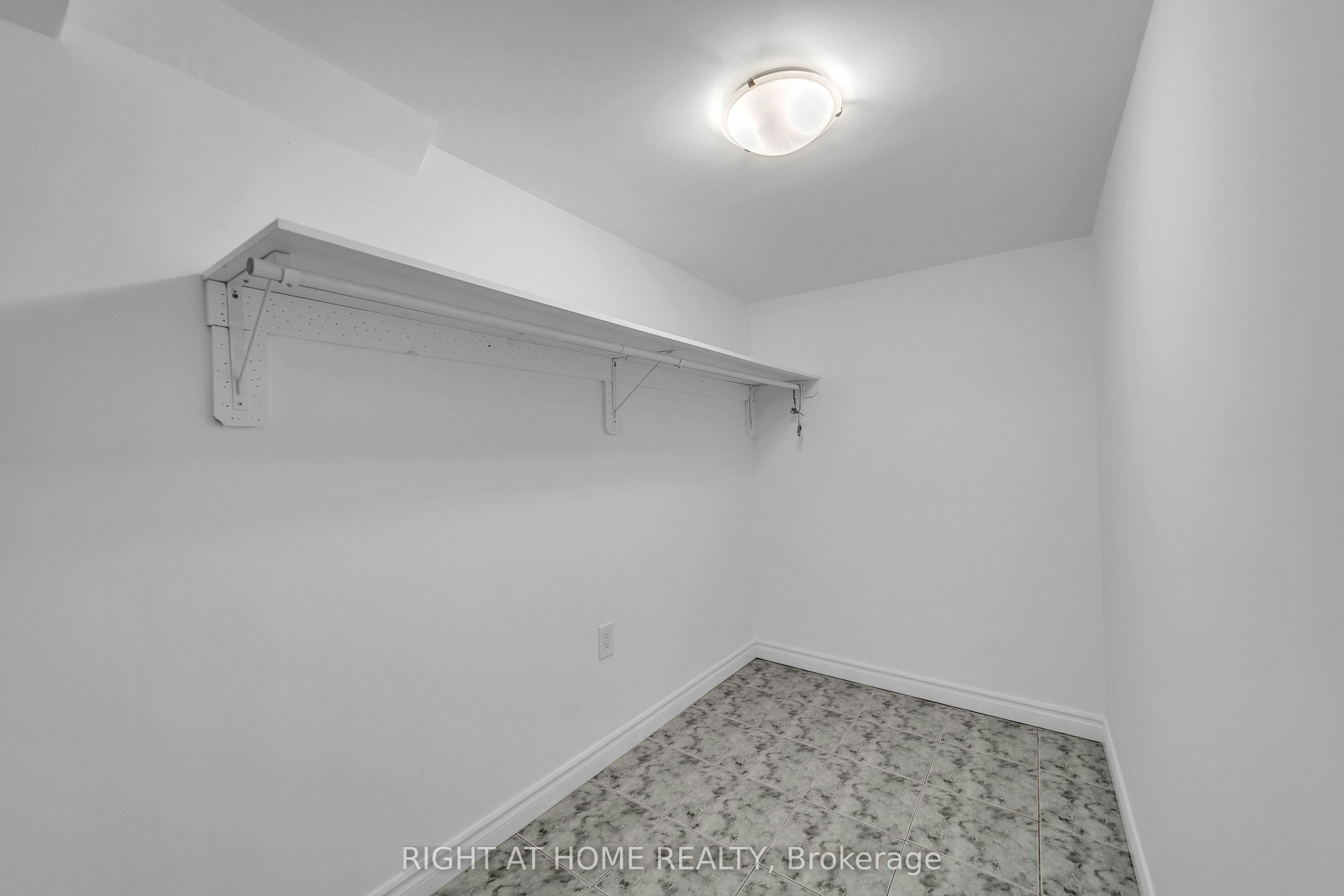 303 Blue Grass Boulevard, Richmond Hill, ON, L4C 3H3 - 19