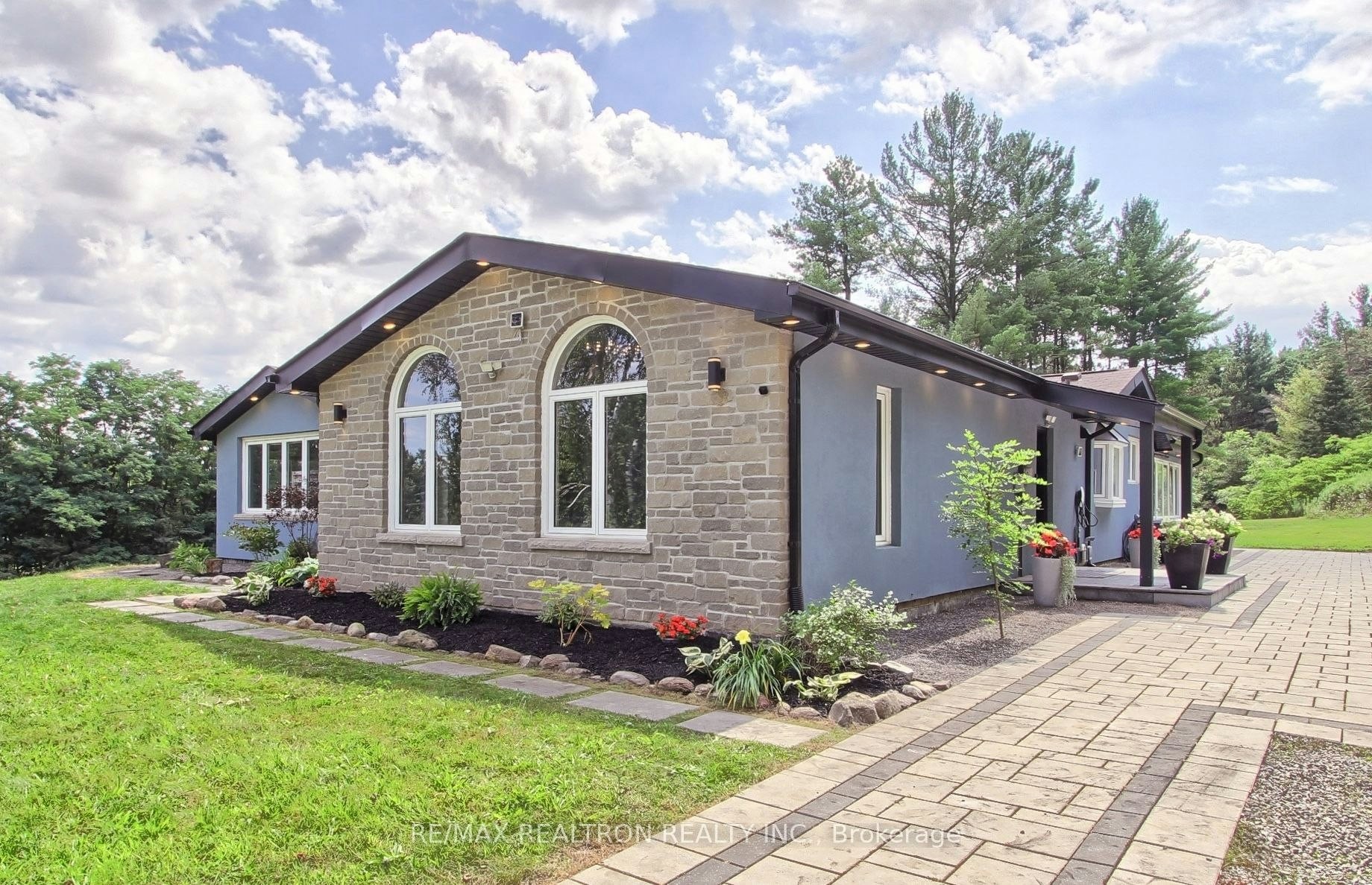 3433 Mount Albert Road, East Gwillimbury, ON, L0G 1V0