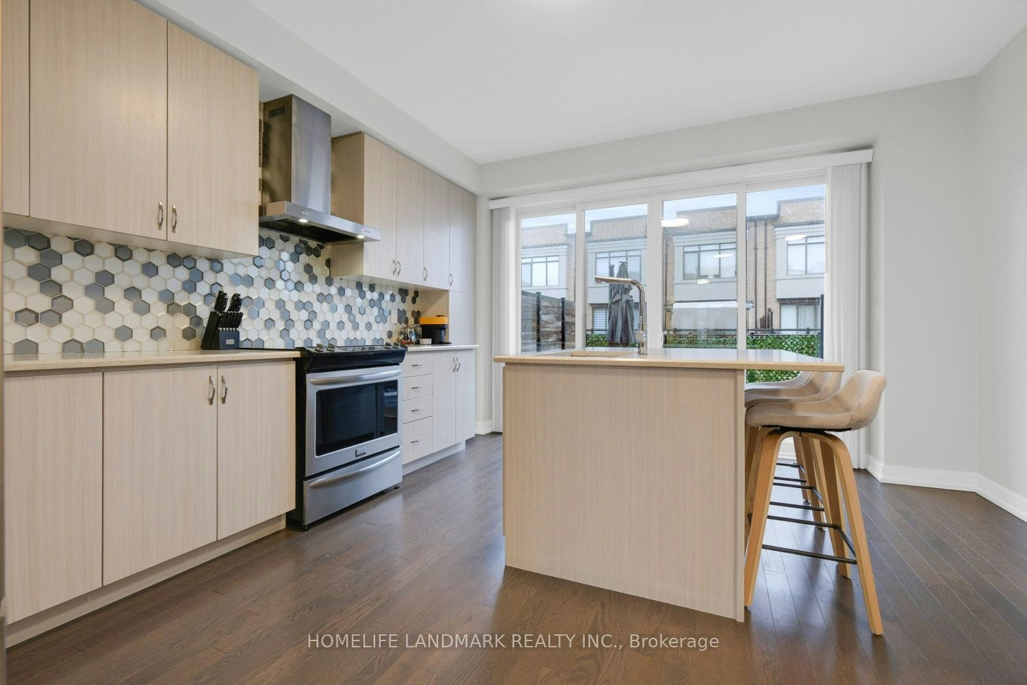 217 Salterton Circle, Vaughan, ON, L6A 4Z2 - 9