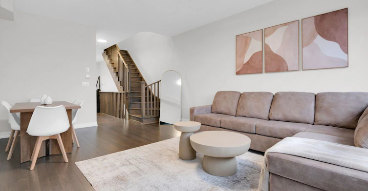217 Salterton Circle, Vaughan, ON, L6A 4Z2 - 4
