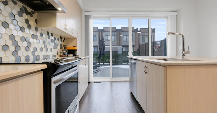 217 Salterton Circle, Vaughan, ON, L6A 4Z2 - 13
