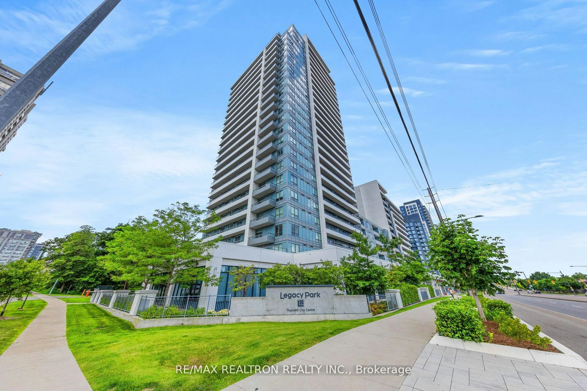 1225-7900 Bathurst Street, Vaughan, ON, L4J 0J9