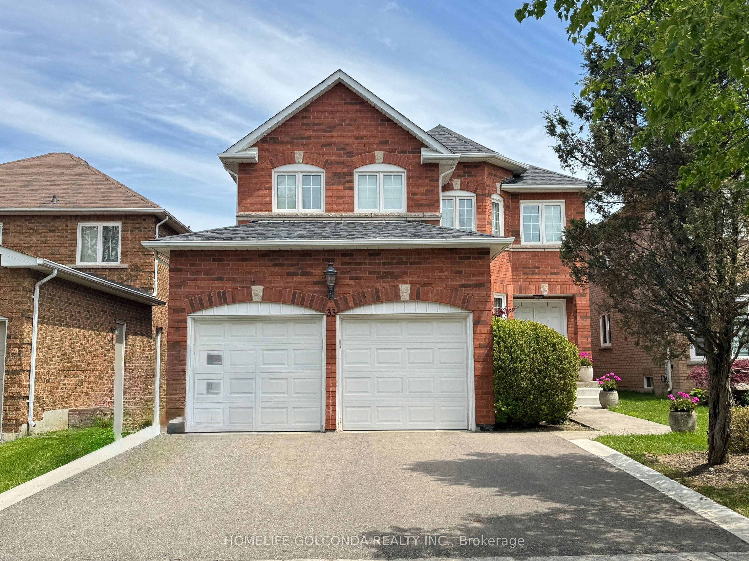 33 Hammerstone Crescent, Vaughan, ON, L4J 8B4