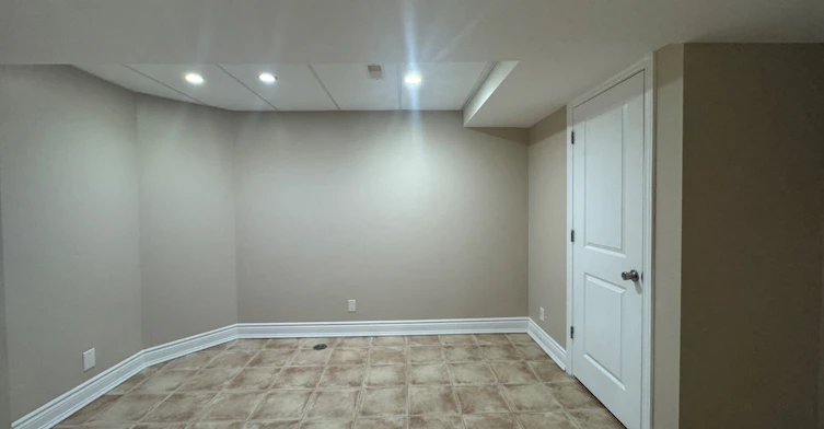 33 Hammerstone Crescent, Vaughan, ON, L4J 8B4 - 8