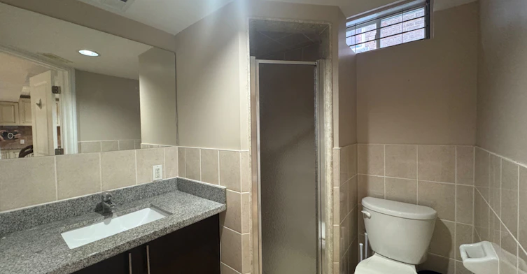 33 Hammerstone Crescent, Vaughan, ON, L4J 8B4 - 9