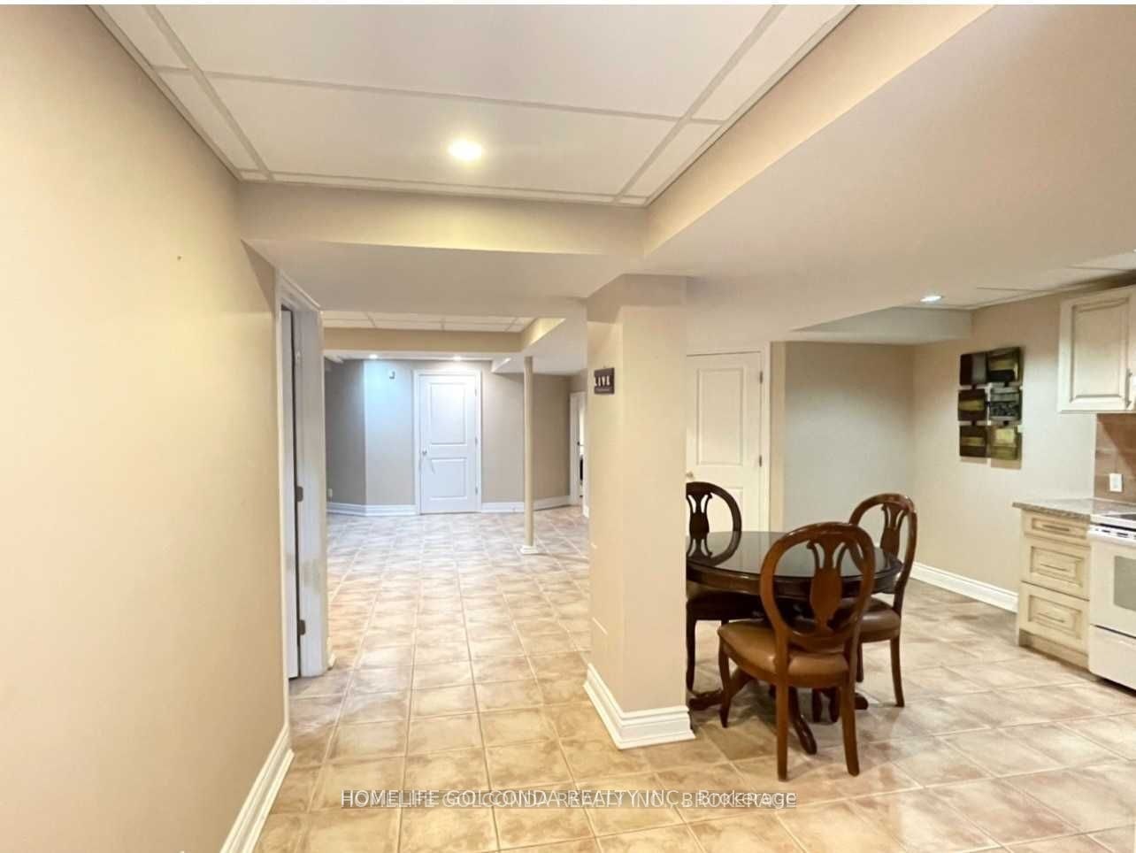 33 Hammerstone Crescent, Vaughan, ON, L4J 8B4 - 3