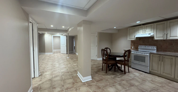 33 Hammerstone Crescent, Vaughan, ON, L4J 8B4 - 2