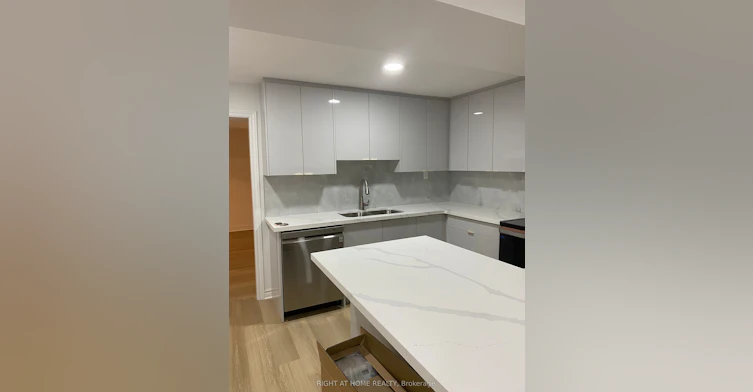 33 Country Heights Drive, Richmond Hill, ON, L4E 3M8 - 7