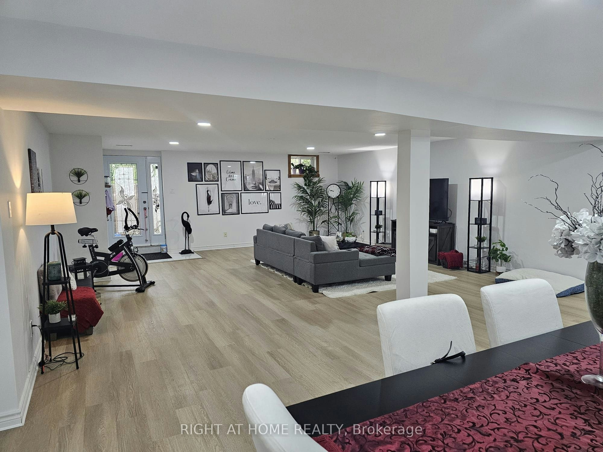 33 Country Heights Drive, Richmond Hill, ON, L4E 3M8 - 2