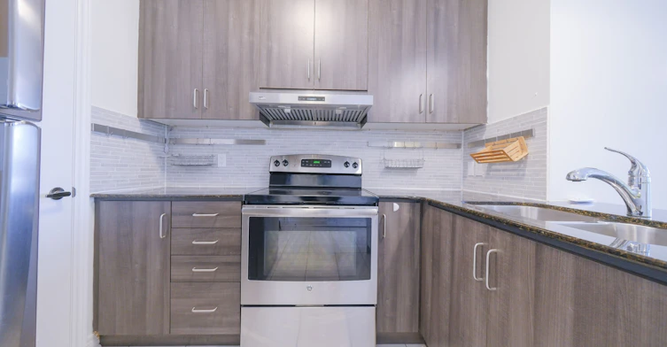 408-7768 Kennedy Road, Markham, ON, L3R 5K1 - 5