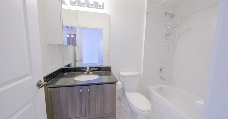 408-7768 Kennedy Road, Markham, ON, L3R 5K1 - 17
