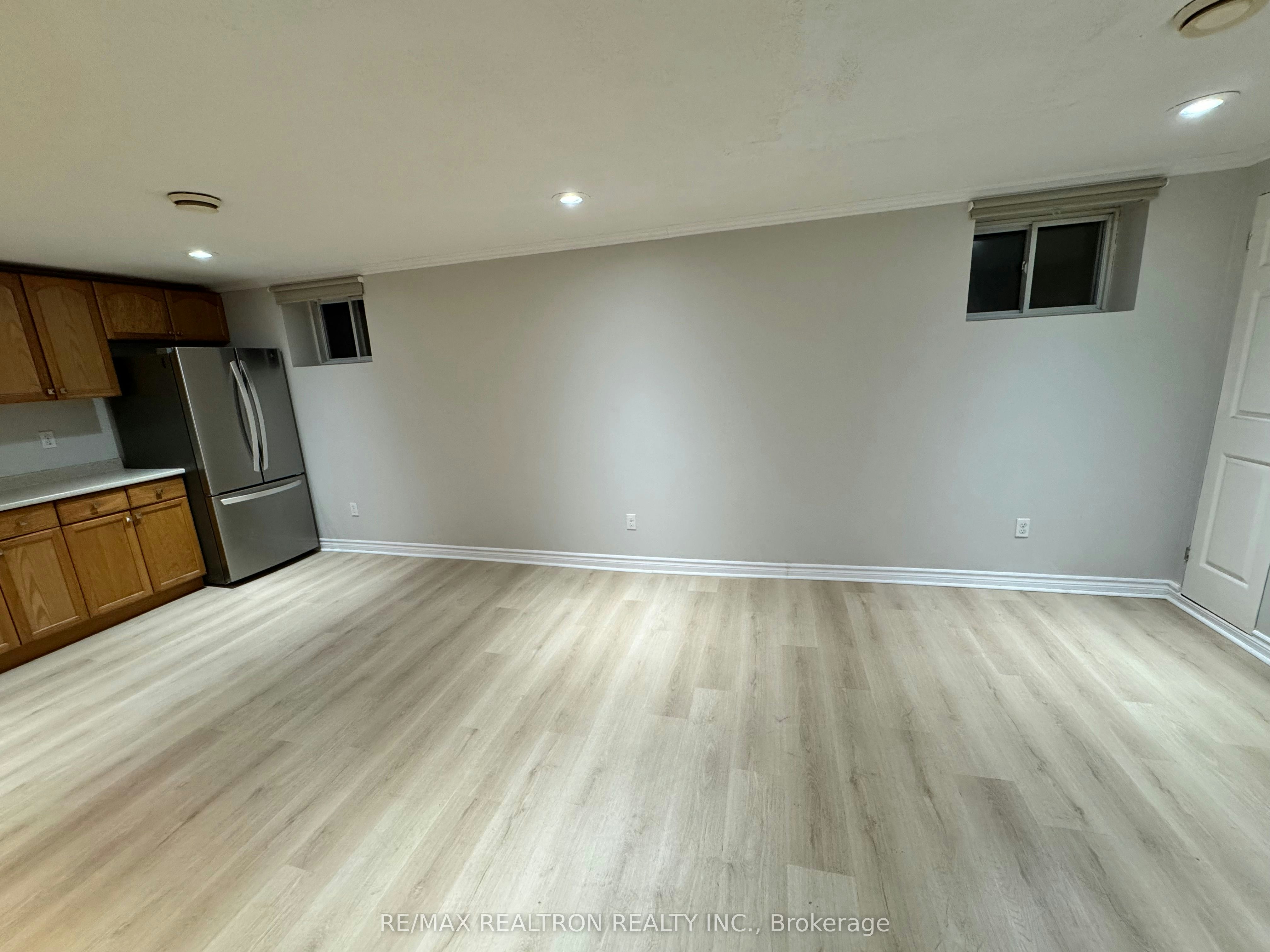 168 Hodgson Drive, Newmarket, ON, L3Y 1E2 - 4
