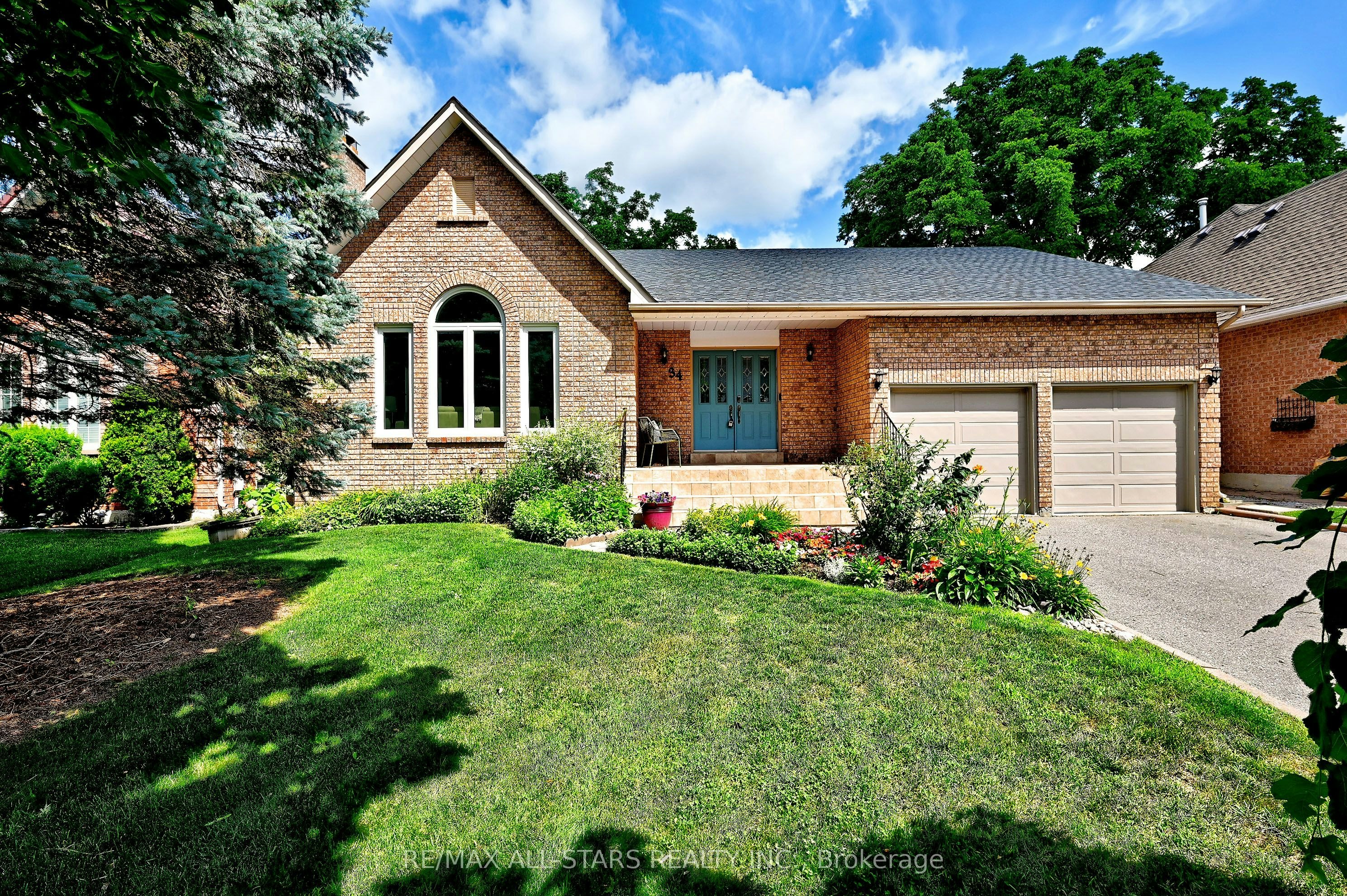 34 Captain Armstrong Lane, Markham, ON, L3P 3C9