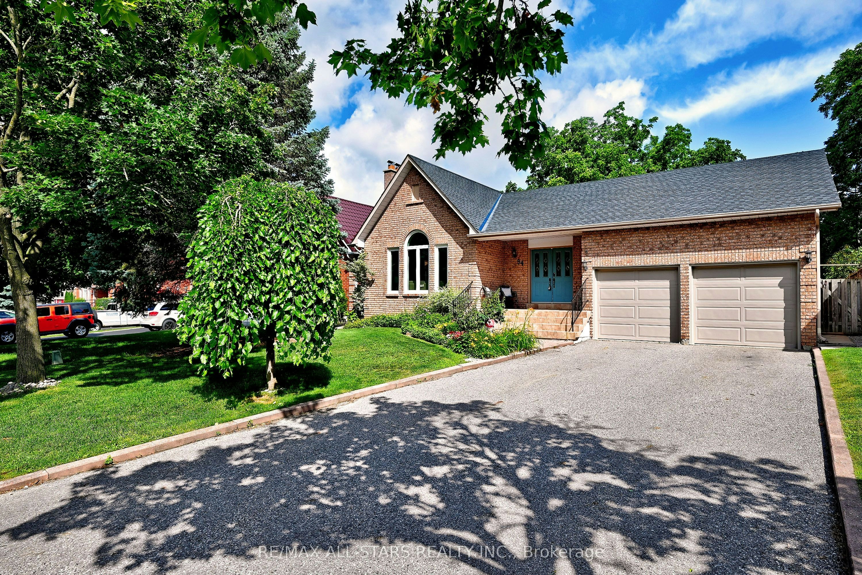 34 Captain Armstrong Lane, Markham, ON, L3P 3C9