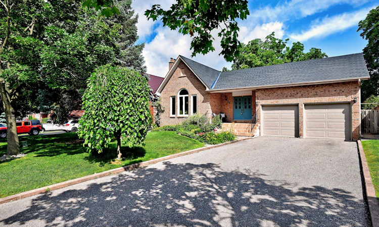 34 Captain Armstrong Lane