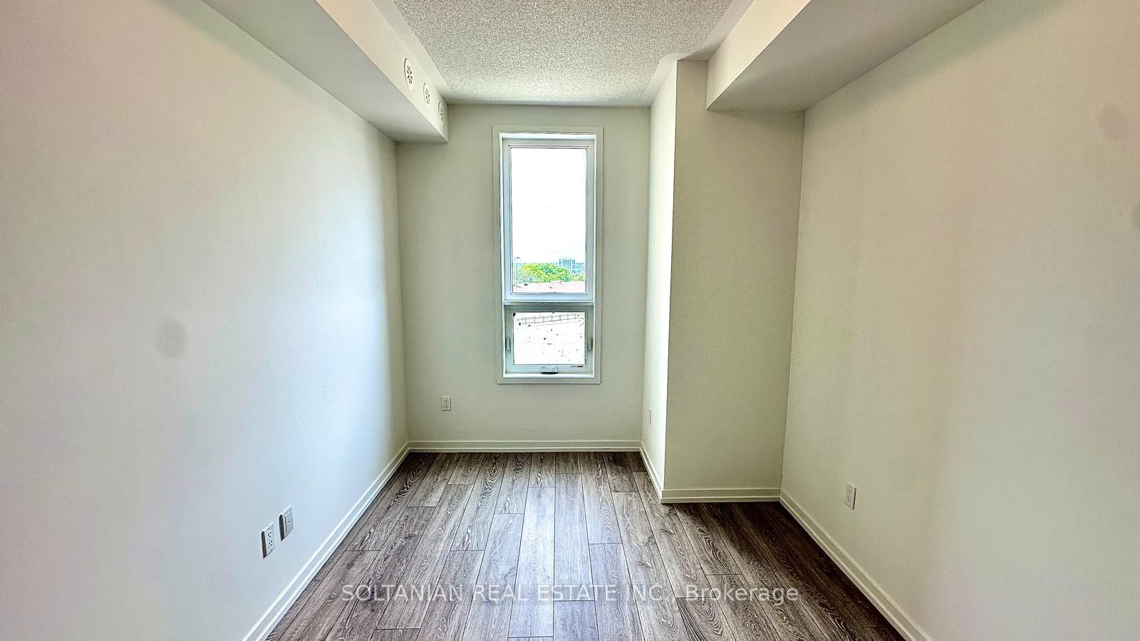 8-20 Lytham Green Circle, Newmarket, ON, L3Y 0H3 - 20