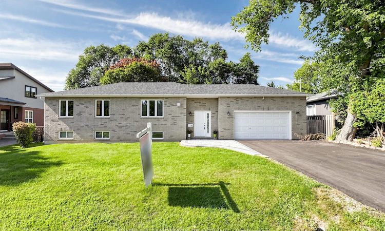 328 Winnifred Drive