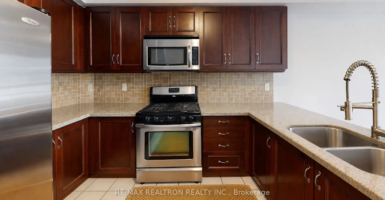102 Royal Chapin Crescent, Richmond Hill, ON, L4S 2A8 - 6