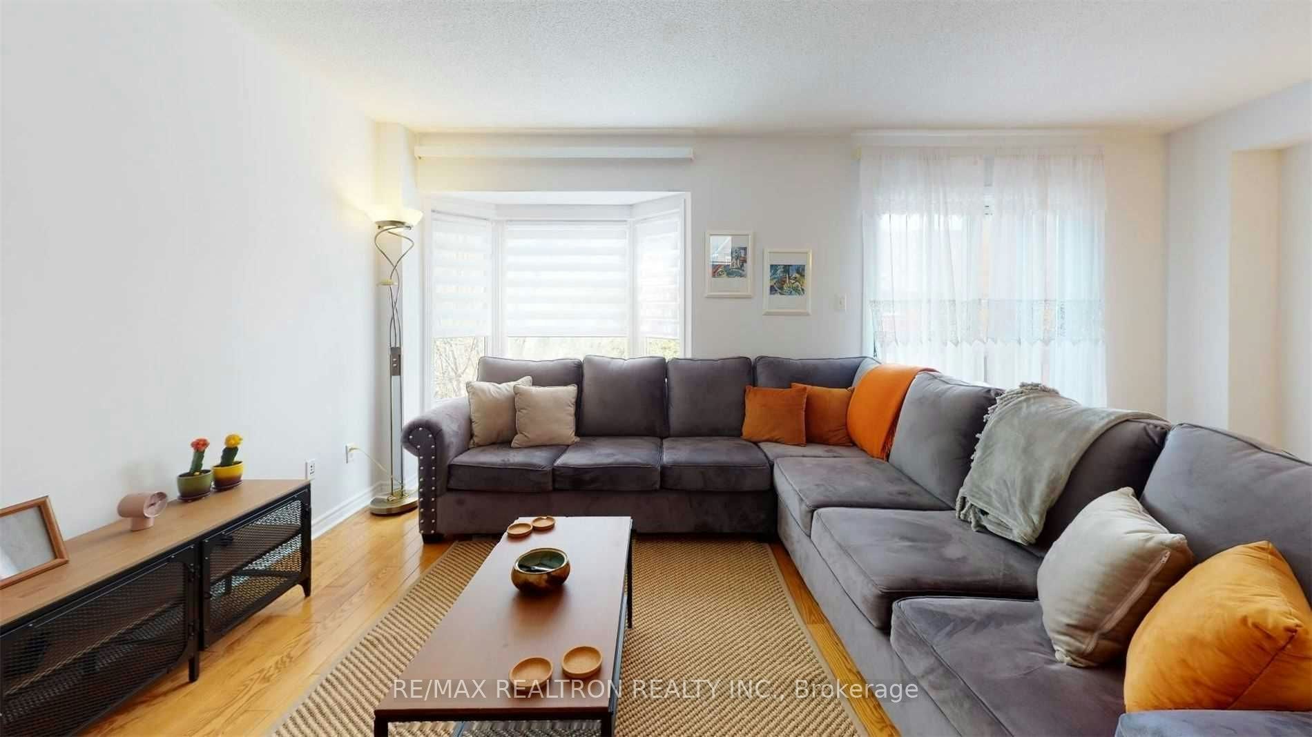 102 Royal Chapin Crescent, Richmond Hill, ON, L4S 2A8 - 3