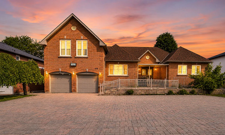 416 Elgin Mills Road W