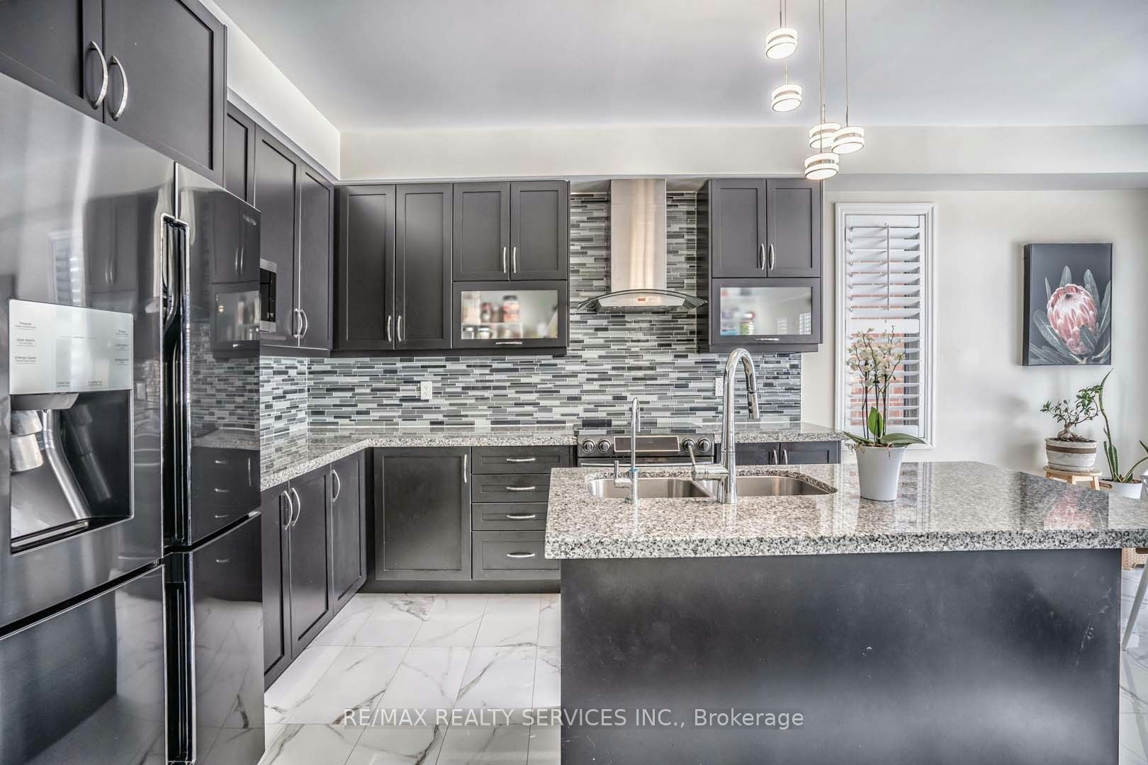 484 Greenwood Drive, Essa, ON, L0M 1B4 - 18