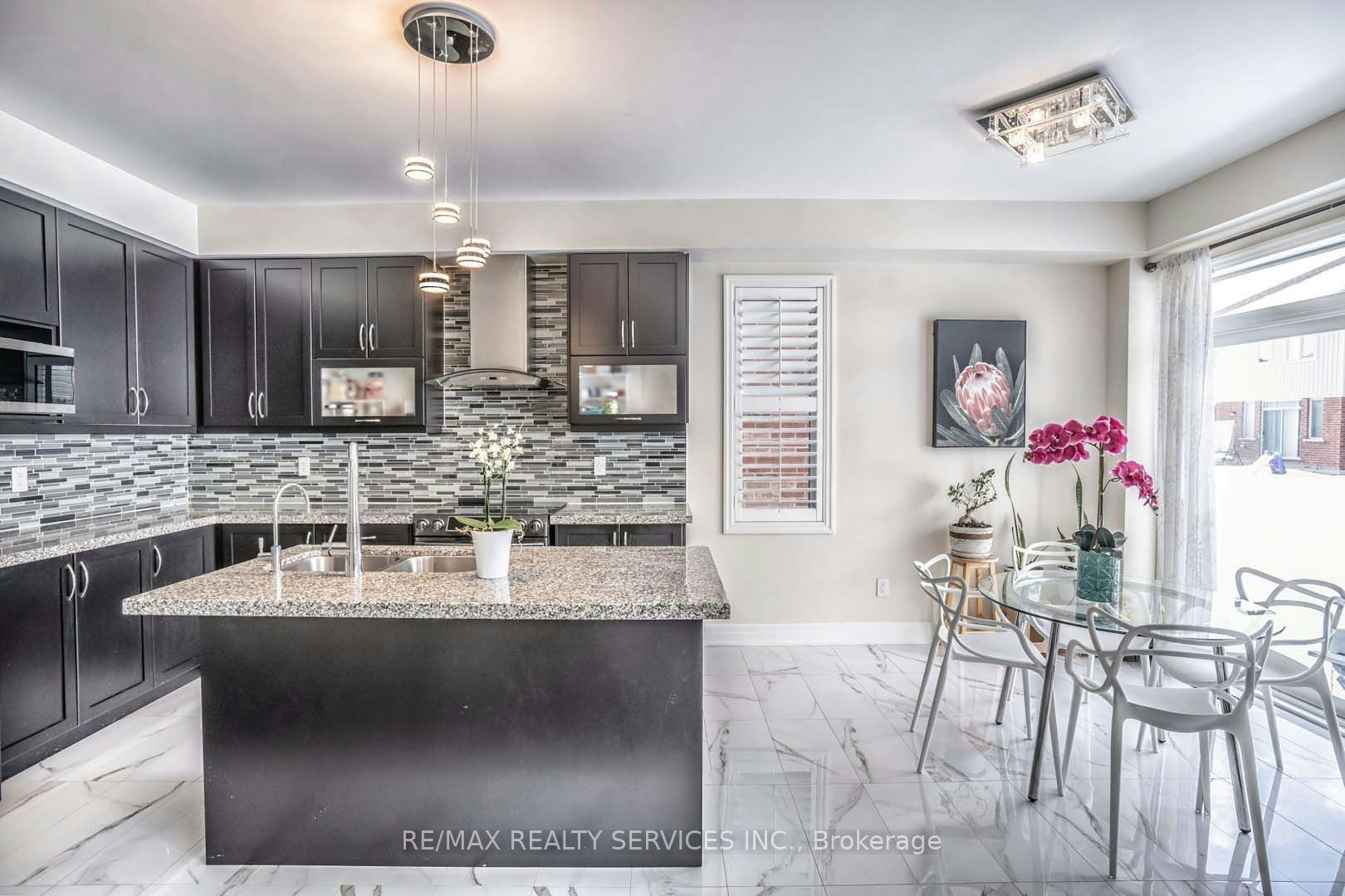 484 Greenwood Drive, Essa, ON, L0M 1B4 - 15