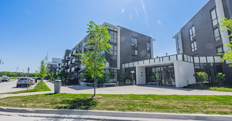 205-375 Sea Ray Avenue, Innisfil, ON, L9S 0M3 - 2